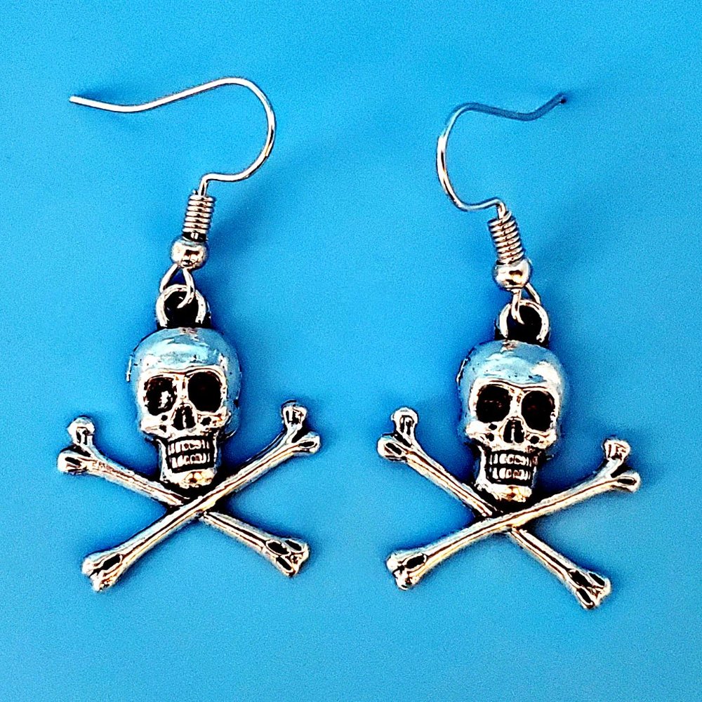 Silver Skull and Crossbones Earrings